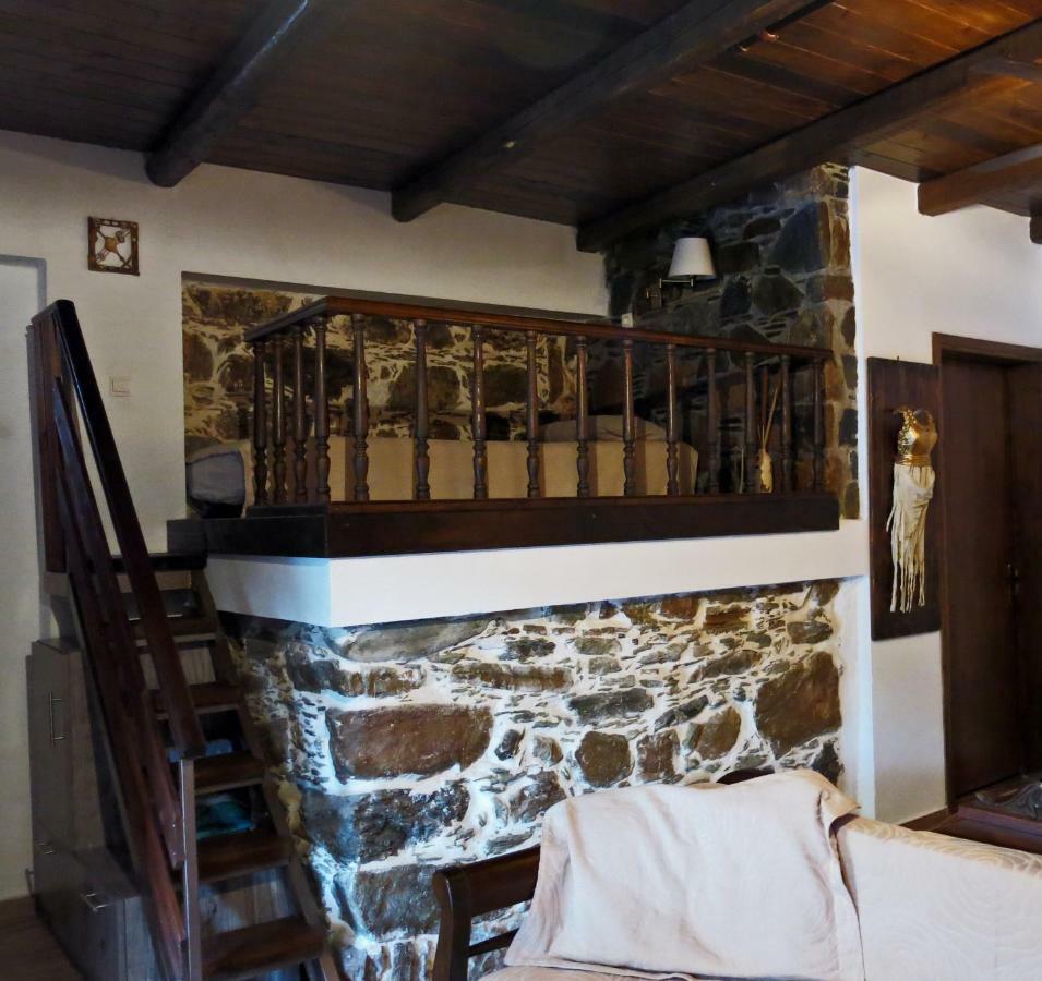 "Pefkopetro" Traditional House Keramotí Eksteriør bilde